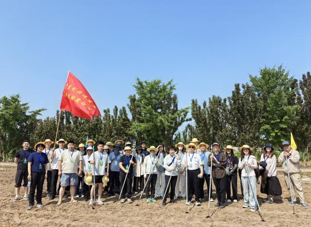 第一党支部、人事部开展助农实践活动，赋能乡村振兴