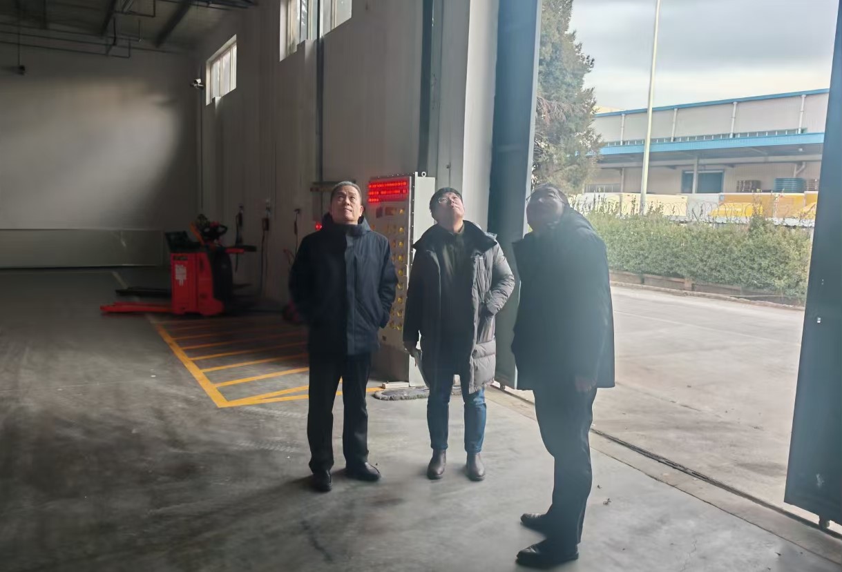 市社安全保卫部负责人带队到马驹桥物流园区检查指导安全管理工作