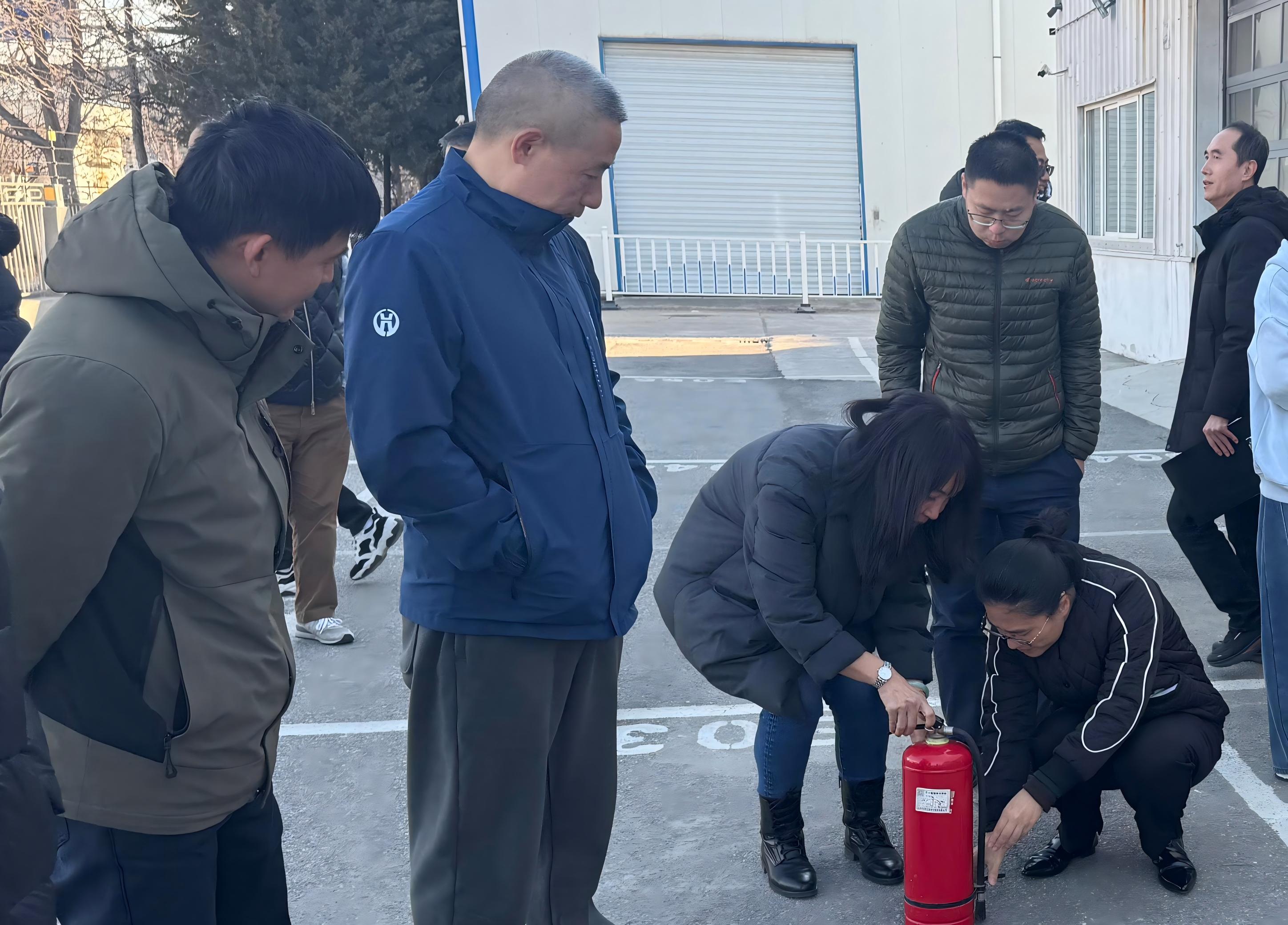 城合公司与园区物业公司联合开展冬季消防演练活动