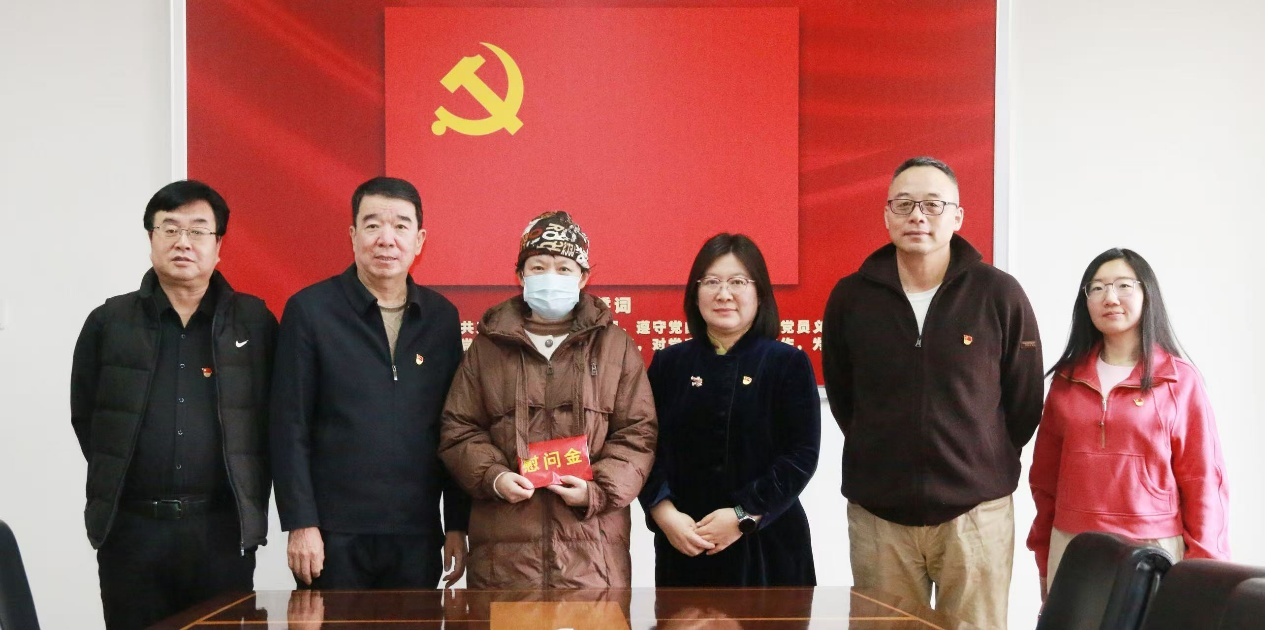 情暖人心显担当 慰问关怀暖初心 ——学校领导开展新春慰问活动