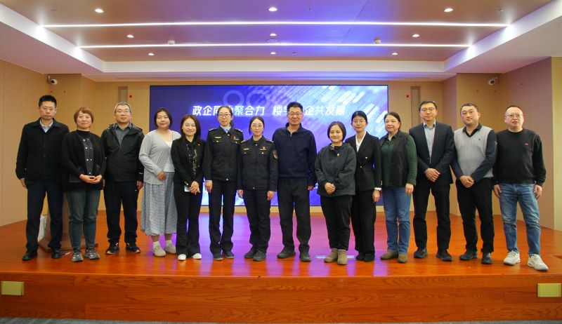 发挥“两委一办”资源优势  为入驻企业创新发展赋能