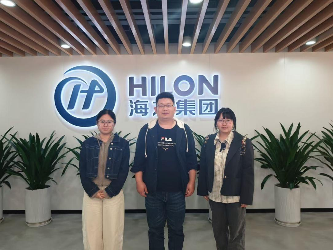 服务企业发展需求 我校摄影摄像专业教师赴海龙集团开展定制化培训