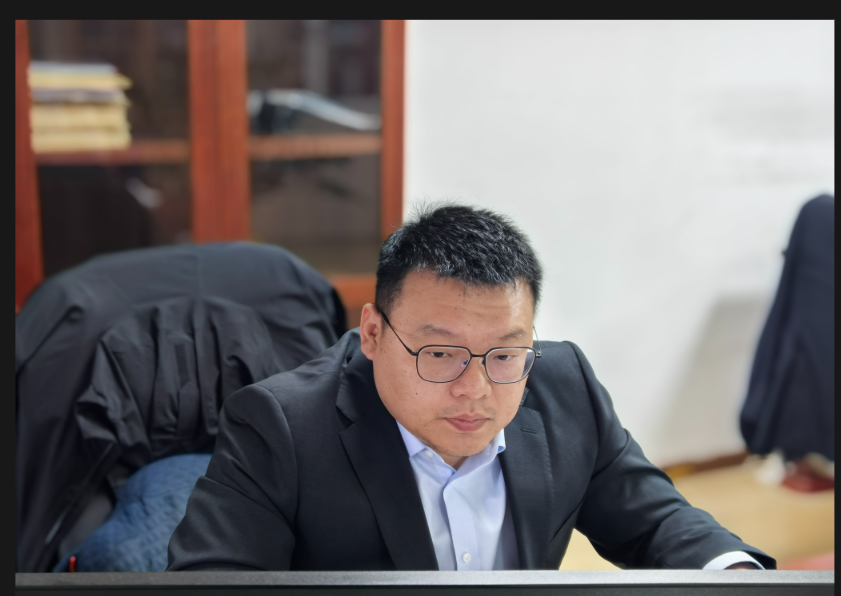 扎根招商一线  用心服务企业 ——先进工作者赛欧孵化中心广场项目部韩冰