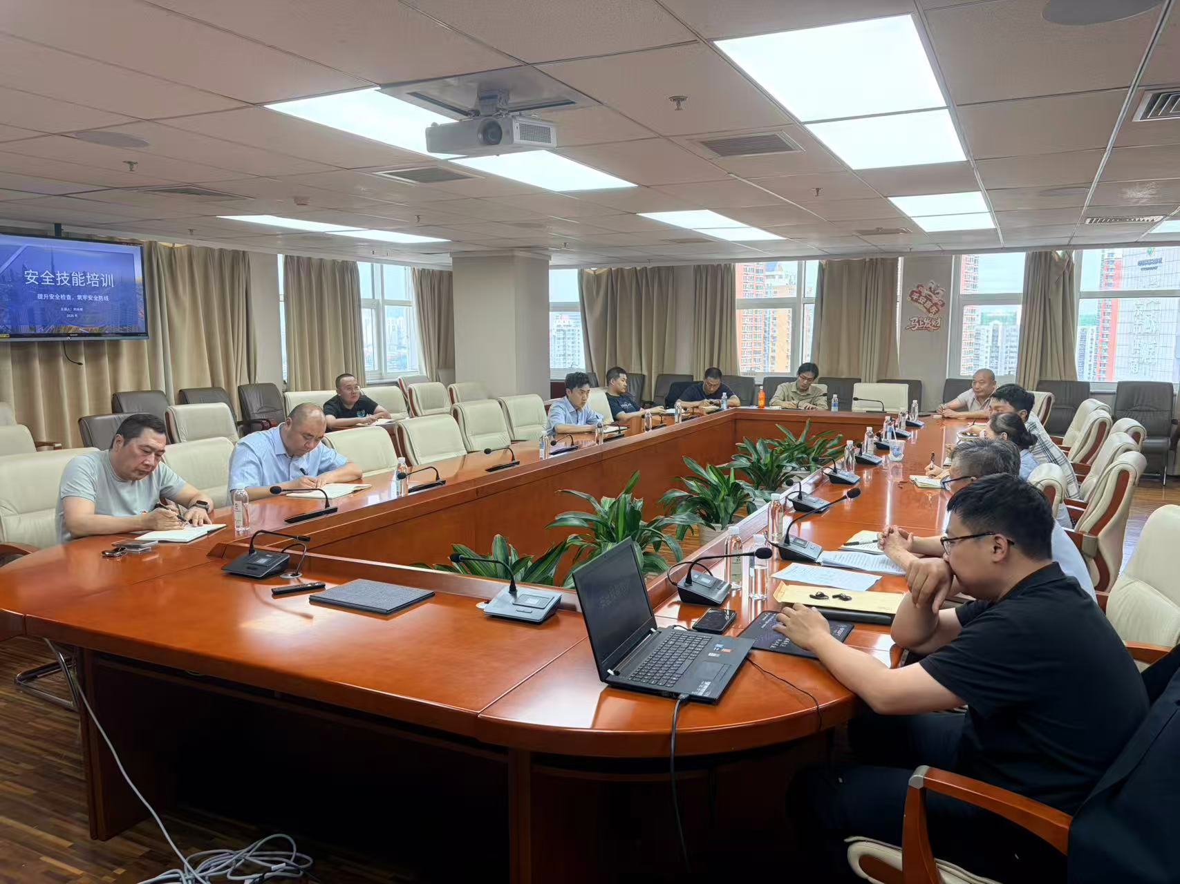 党建赋能强根基 融安兴产促转型 ——赛欧宏大商业分公司深化党建融合，激活经营发展新动能