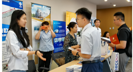赛欧孵化中心亮相HICOOL 2026全球创业大赛丰台赛区展会