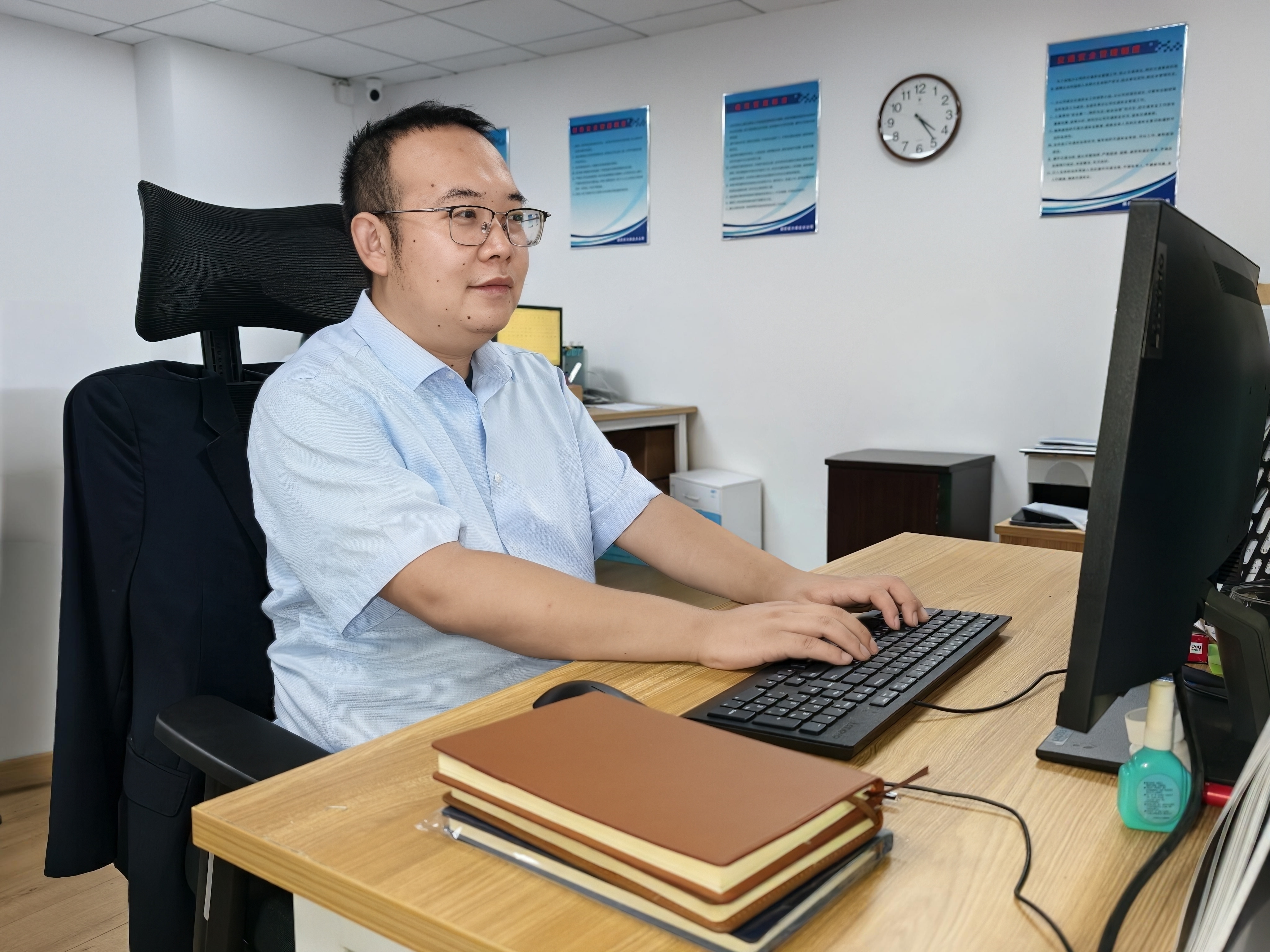 坚守维修保障一线 以实干担当守护网点平稳运行 先进工作者赛欧宏大商业分公司林瑞